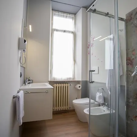 빌라 - Radice Comfort - Leonardo, Mxp & Laghi *