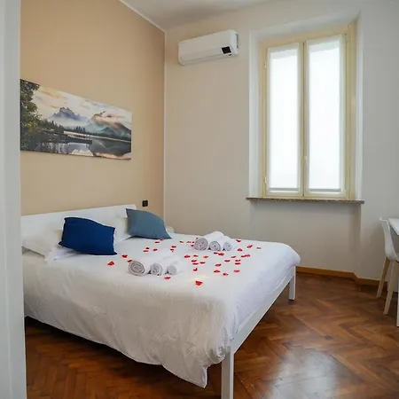 - Radice Comfort - Leonardo, Mxp & Laghi Villa Sesto Calende