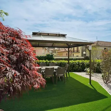 Entire Lakes & Borromean Islands Villa Sesto Calende