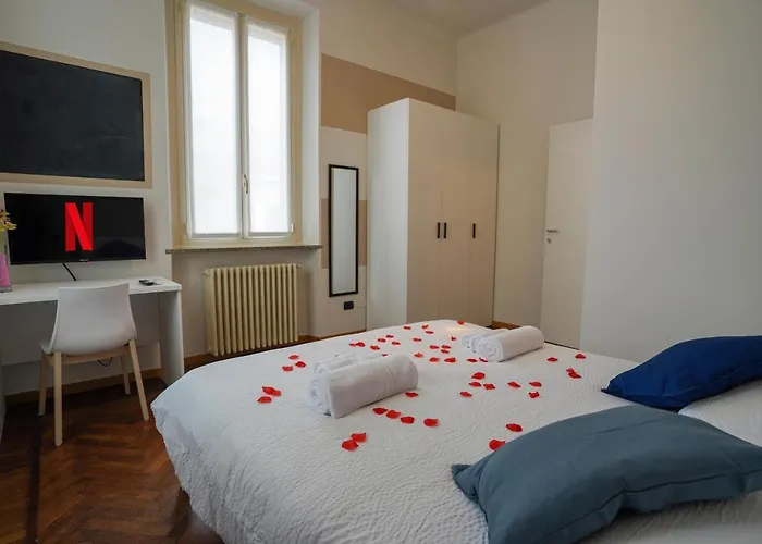 - Radice Comfort - Leonardo, Mxp & Laghi Villa Sesto Calende