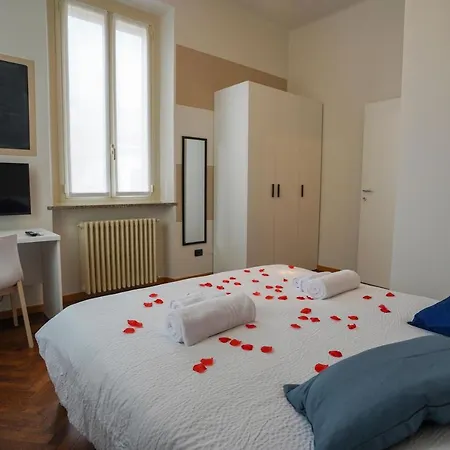 - Radice Comfort - Leonardo, Mxp & Laghi Villa Sesto Calende