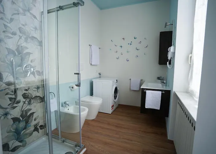 - Radice Comfort - Leonardo, Mxp & Laghi Villa Sesto Calende